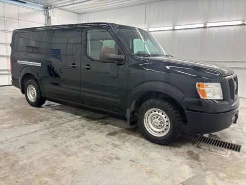 Used 2019 Nissan NV 3500 S image 12