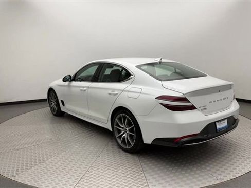 Used 2023 Genesis G70 2.0T image 4