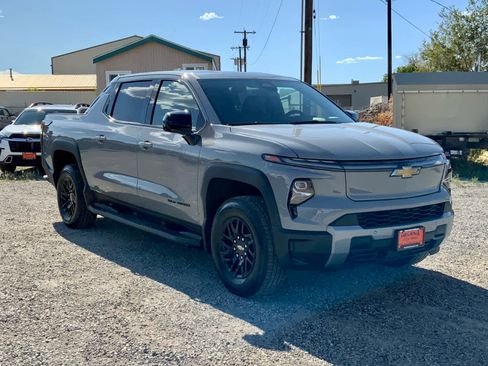 New 2026 Chevrolet Silverado EV LT image 7