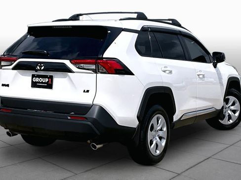 Used 2025 Toyota RAV4 LE image 13