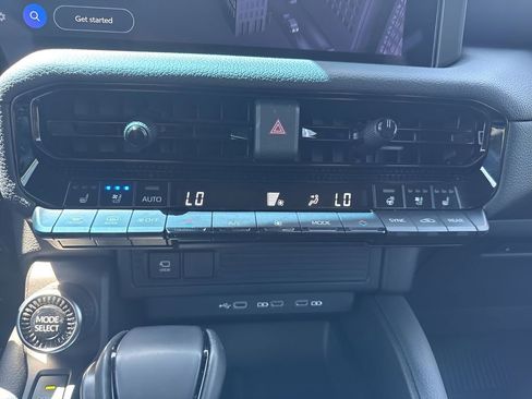 Used 2024 Toyota Land Cruiser image 19