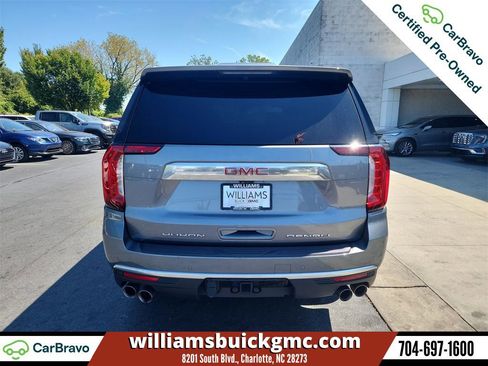 Used 2021 GMC Yukon XL Denali w/ Denali Premium Package image 8