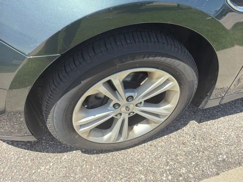 Used 2016 Ford Taurus SEL w/ Equipment Group 201A FWD image 5