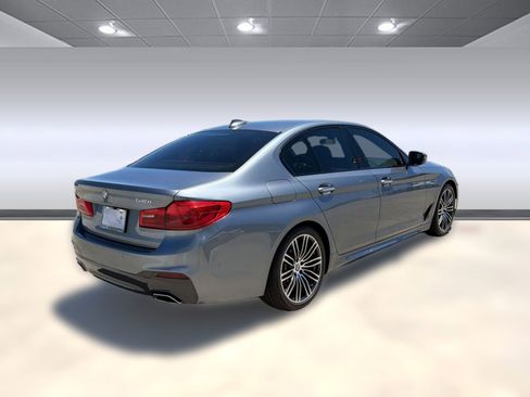 Used 2018 BMW 540i RWD image 9