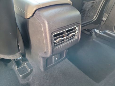 Certified 2023 Lincoln Corsair FWD image 12