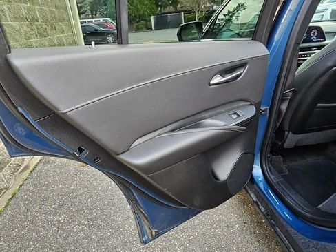 Used 2025 Cadillac XT4 Premium Luxury image 19