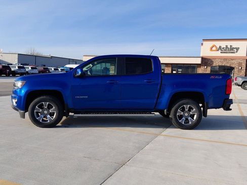 Used 2019 Chevrolet Colorado Z71 image 2