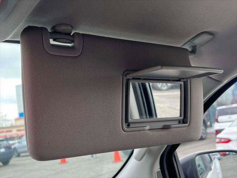 Used 2022 Nissan Frontier SV w/ Technology Package image 30