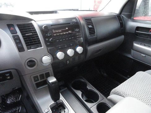 Used 2013 Toyota Tundra 4x4 Double Cab w/ TRD Off-Road Pkg image 8