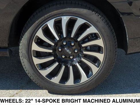 Used 2023 Lincoln Navigator Black Label image 9