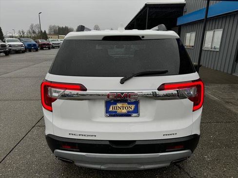 Used 2023 GMC Acadia SLT AWD/4WD image 4