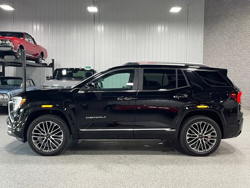 New 2026 GMC Terrain Denali image 2