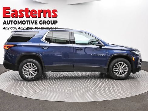 Used 2023 Chevrolet Traverse LT AWD/4WD image 4