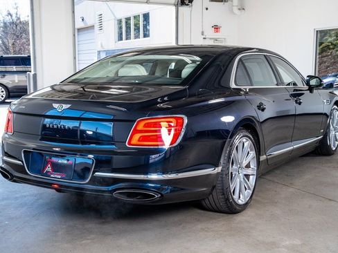 Used 2020 Bentley Flying Spur W12 image 6