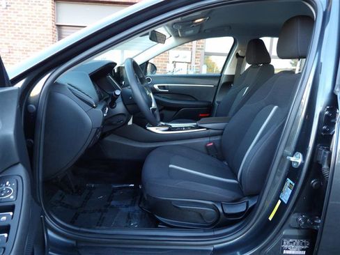Used 2022 Hyundai Sonata SE image 10