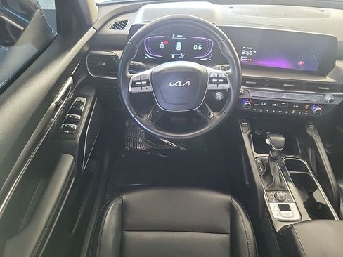 Used 2023 Kia Telluride S AWD/4WD image 16