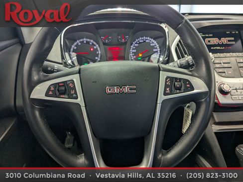 Used 2017 GMC Terrain SLE w/ Technology Package image 19