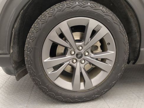 Used 2022 Ford Explorer XLT w/ Equipment Group 202A RWD image 31