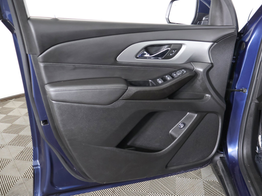 Used 2023 Chevrolet Traverse LT AWD/4WD image 24