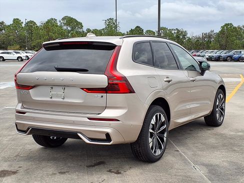 New 2026 Volvo XC60 B5 Plus w/ Protection Package Premier image 7