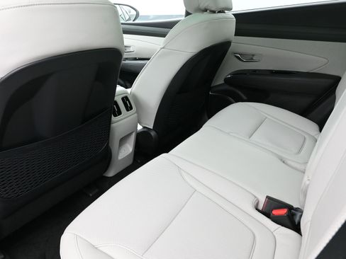 Certified 2025 Hyundai Tucson Limited image 21