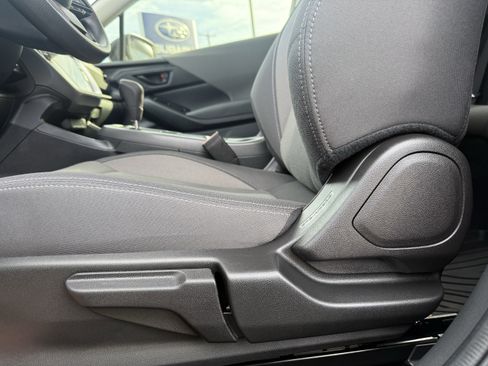 Used 2025 Subaru Crosstrek 2.0i Premium image 19