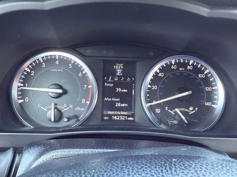 Used 2015 Toyota Highlander Limited image 34