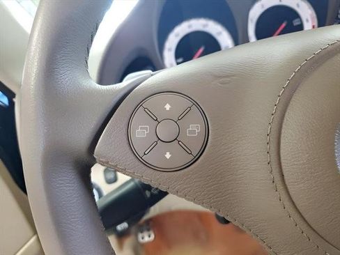 Used 2009 Mercedes-Benz SL 550 w/ Premium I Pkg image 21