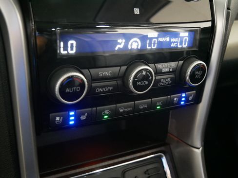 Used 2021 Subaru Ascent Touring w/ Popular Package #2A AWD/4WD image 23