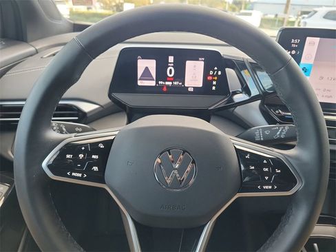 Used 2024 Volkswagen ID.4 Standard image 27