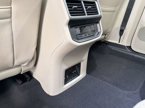 New 2026 Volkswagen Atlas SE image 33