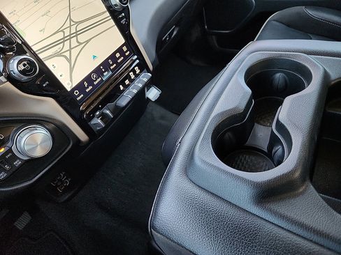 Used 2022 RAM 1500 Laramie image 12