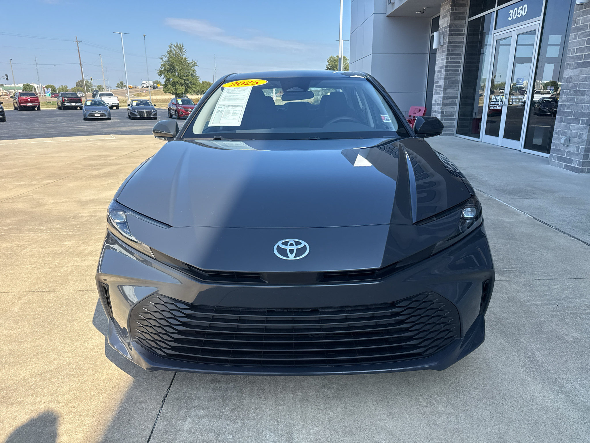 Used 2025 Toyota Camry LE FWD image 2