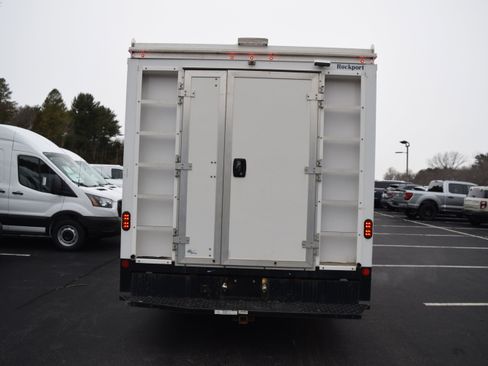 Used 2023 Ford E-450 and Econoline 450 Super Duty w/ Power Windows & Locks Group image 5