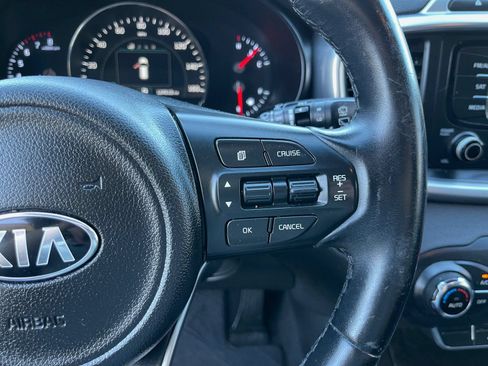 Used 2016 Kia Sorento EX w/ EX Premium Package AWD/4WD image 33
