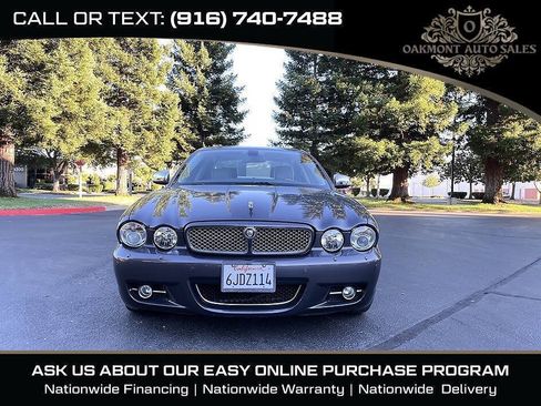 Used 2008 Jaguar XJ8 RWD image 3