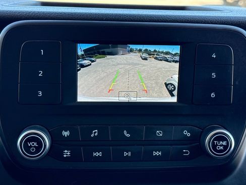 Certified 2023 Ford Transit 250 Medium Roof AWD image 19