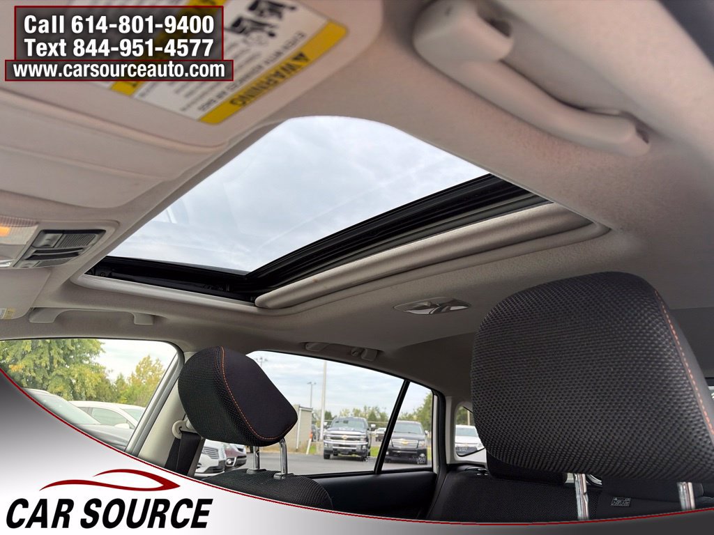 Used 2017 Subaru Crosstrek 2.0i Premium w/ Moonroof Package AWD/4WD image 23