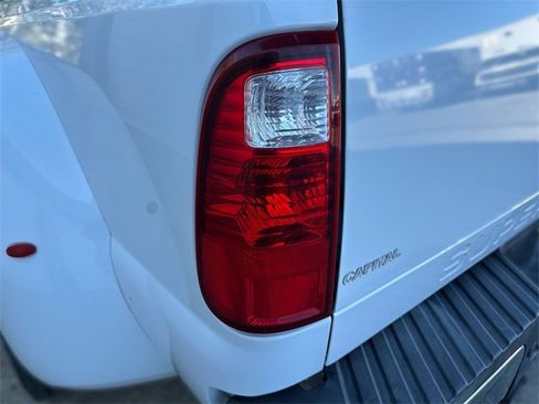 Used 2011 Ford F350 XLT w/ XLT Interior Pkg image 22