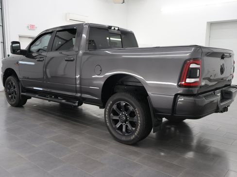 Used 2024 RAM 2500 Laramie w/ Night Edition AWD/4WD image 6