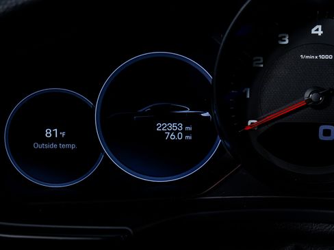 Used 2022 Porsche Panamera 4 Platinum Edition image 45