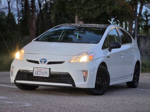 Used 2012 Toyota Prius Three image 22