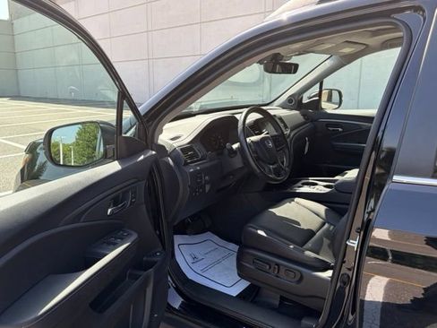 Certified 2025 Honda Ridgeline RTL image 15