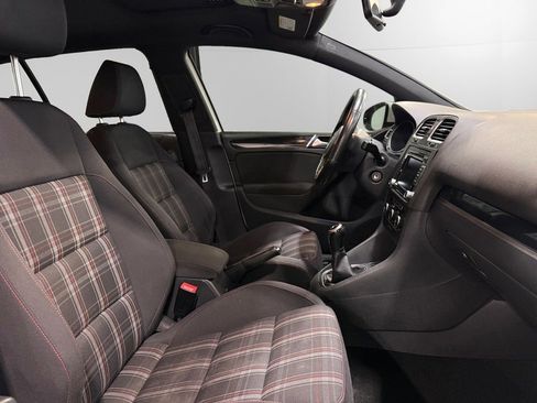 Used 2012 Volkswagen Golf 4-Door FWD image 13