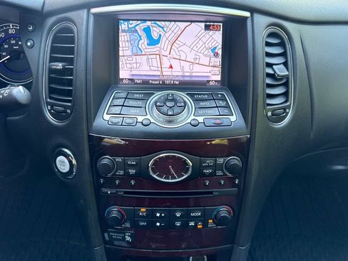 Used 2017 INFINITI QX50 AWD w/ Premium Plus Package image 16