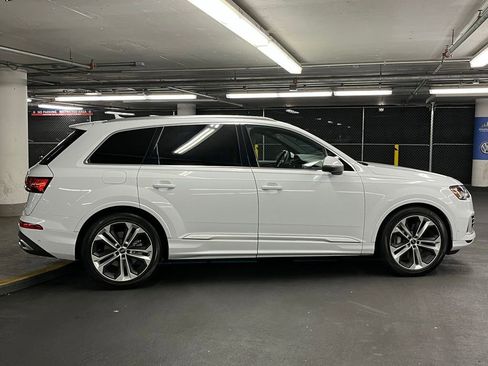 Used 2023 Audi Q7 3.0T Prestige w/ Prestige Package AWD/4WD image 39