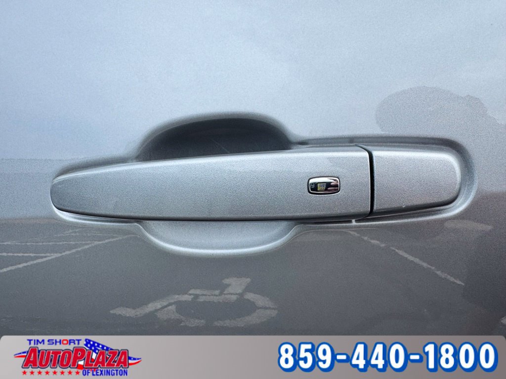 Used 2025 Chevrolet Blazer LT AWD/4WD image 18
