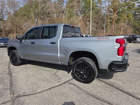 Used 2024 Chevrolet Silverado 1500 LT Trail Boss w/ Convenience Package II image 4