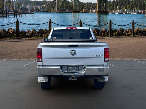 Used 2018 RAM 2500 Tradesman w/ Chrome Appearance Group AWD/4WD image 8