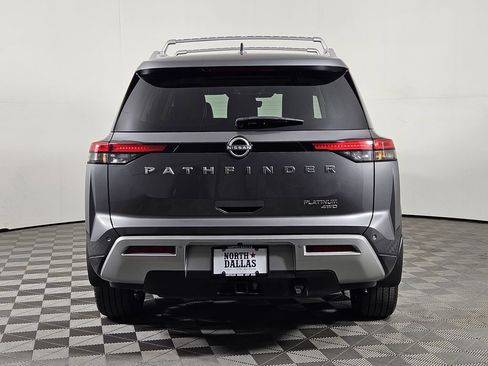 Used 2023 Nissan Pathfinder Platinum AWD/4WD image 4